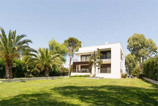 Villa Samaya epitomizes luxury living with its stunning sea views